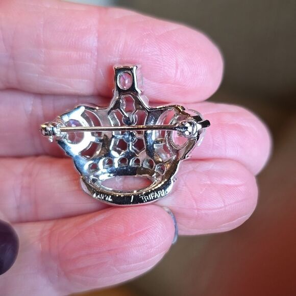 TIFARI CROWN PIN! Vintage Jewlery, Stamped, 1950's! - Picture 7 of 7